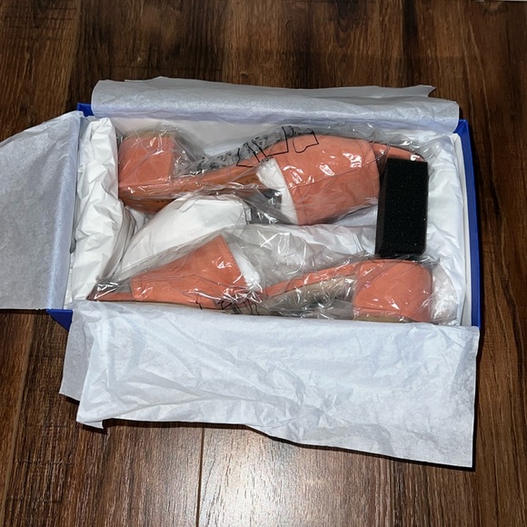 Stuart Weitzman Cayman 35 Block Slide (new with tags) - Picture 9 of 14